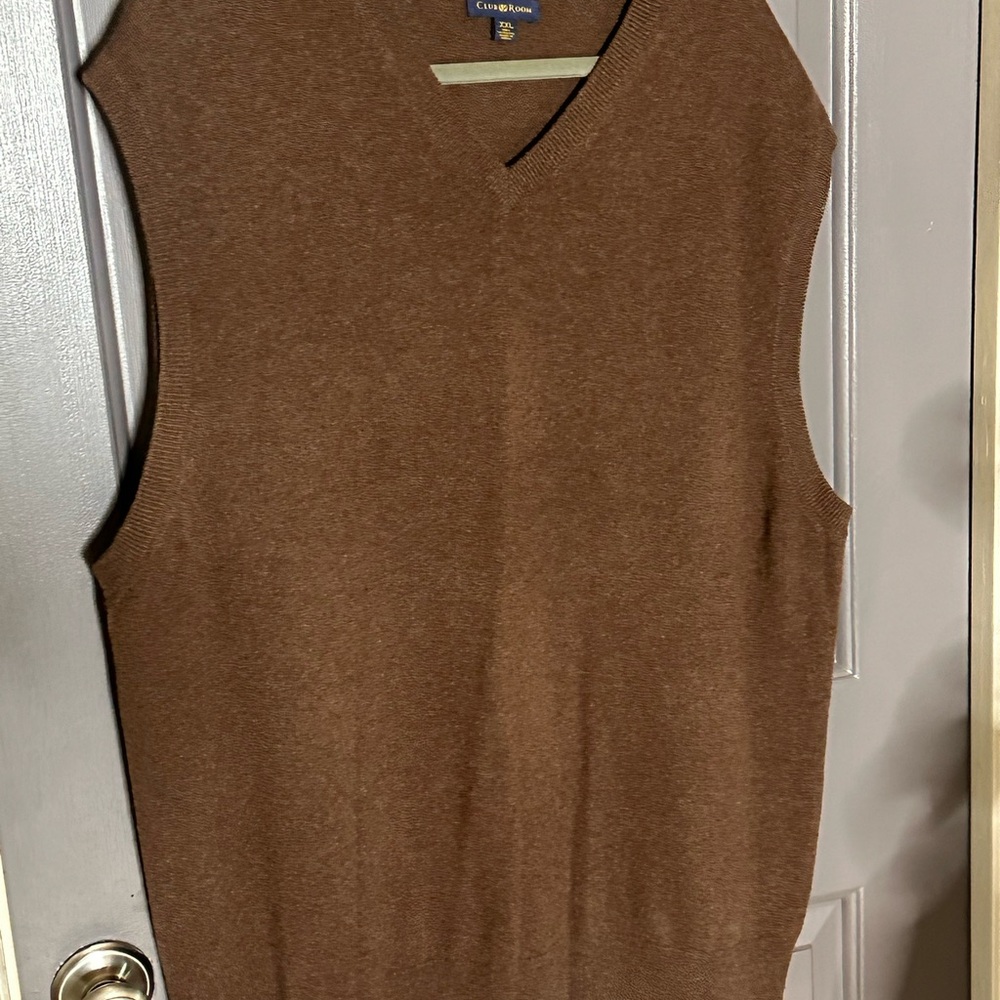 Calvin Klein Men's V-Neck Brown Sweater Vest